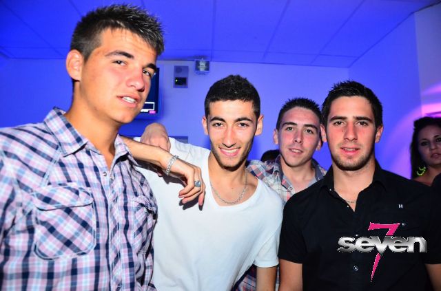 Cliquer pour voir l'image en taille réelle