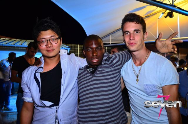 Cliquer pour voir l'image en taille réelle