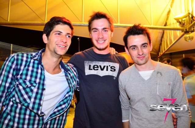 Cliquer pour voir l'image en taille réelle