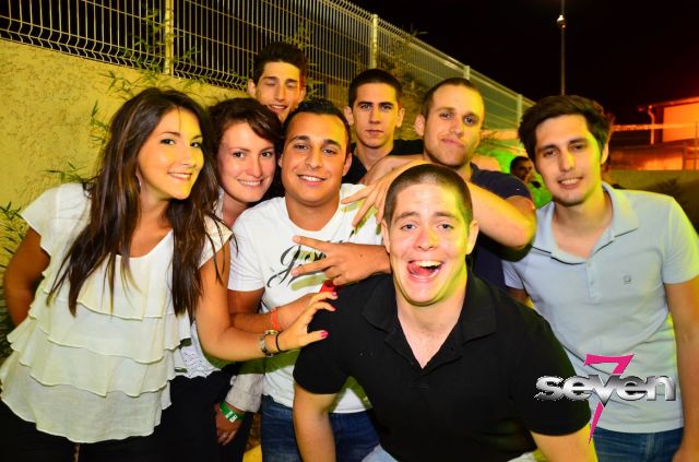 Cliquer pour voir l'image en taille réelle