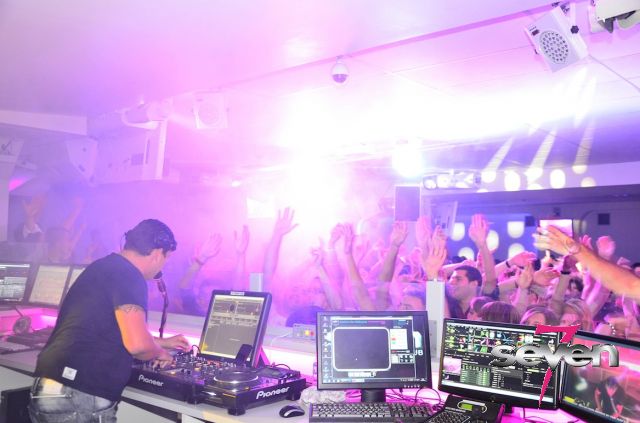 Cliquer pour voir l'image en taille réelle