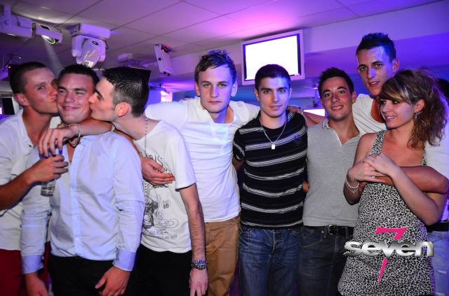 Cliquer pour voir l'image en taille réelle