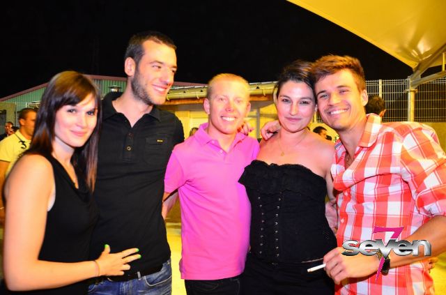 Cliquer pour voir l'image en taille réelle