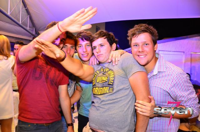 Cliquer pour voir l'image en taille réelle