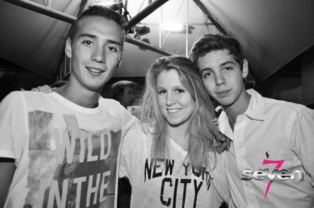 Cliquer pour voir l'image en taille réelle