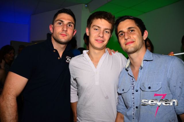 Cliquer pour voir l'image en taille réelle