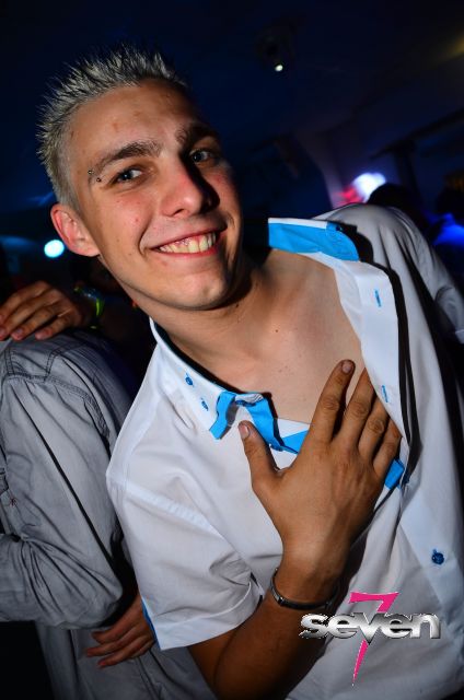 Cliquer pour voir l'image en taille réelle