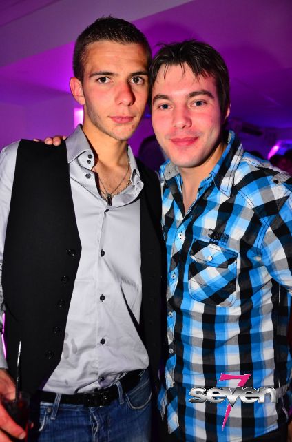 Cliquer pour voir l'image en taille réelle