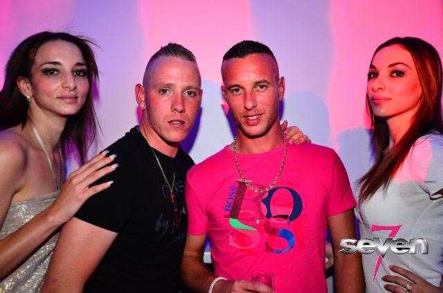 Cliquer pour voir l'image en taille réelle