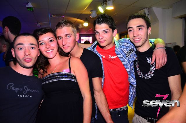 Cliquer pour voir l'image en taille réelle