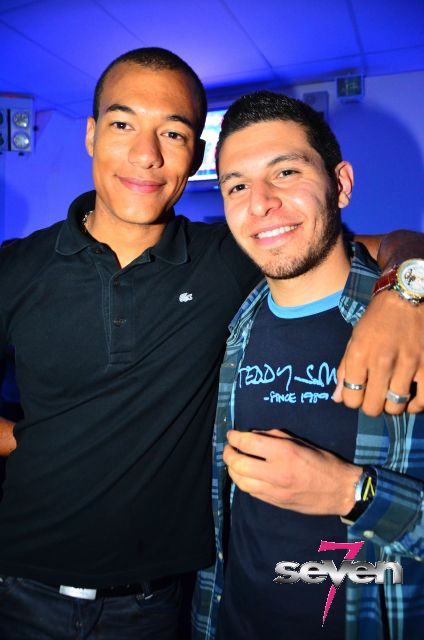 Cliquer pour voir l'image en taille réelle