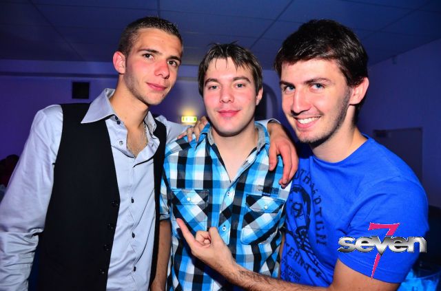 Cliquer pour voir l'image en taille réelle