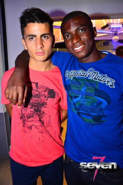 Cliquer pour voir l'image en taille réelle