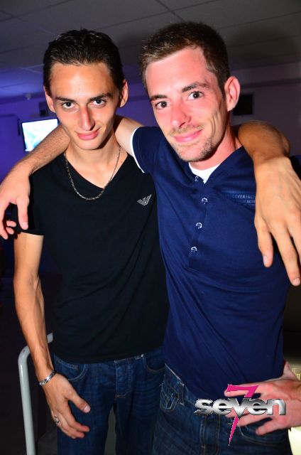 Cliquer pour voir l'image en taille réelle