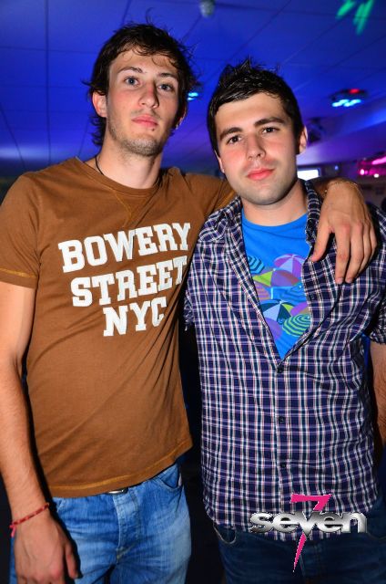 Cliquer pour voir l'image en taille réelle