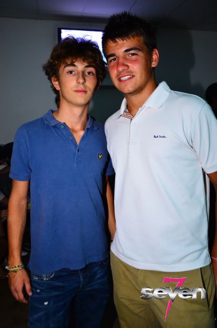 Cliquer pour voir l'image en taille réelle