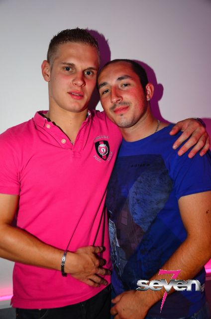 Cliquer pour voir l'image en taille réelle