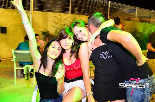 Cliquer pour voir l'image en taille réelle