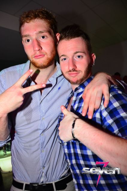 Cliquer pour voir l'image en taille réelle