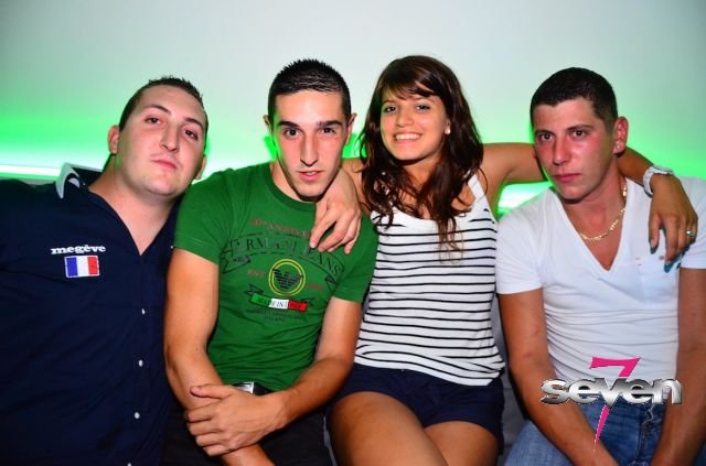 Cliquer pour voir l'image en taille réelle