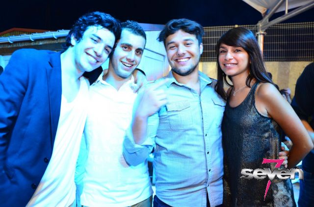 Cliquer pour voir l'image en taille réelle