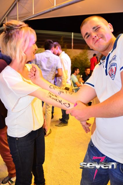 Cliquer pour voir l'image en taille réelle