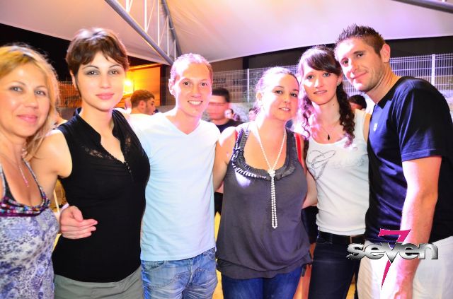 Cliquer pour voir l'image en taille réelle