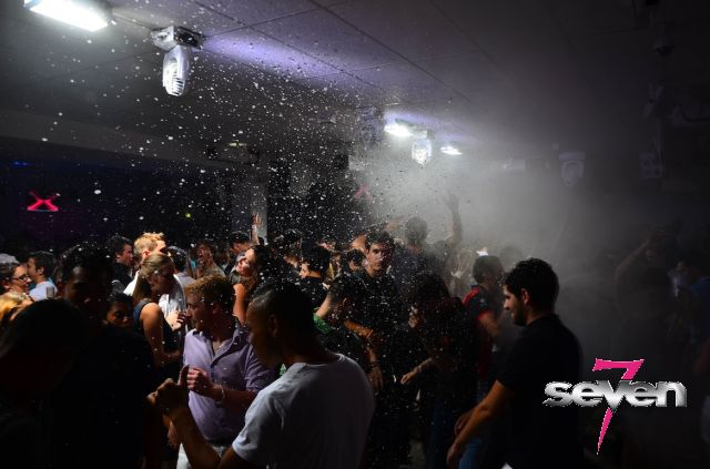 Cliquer pour voir l'image en taille réelle