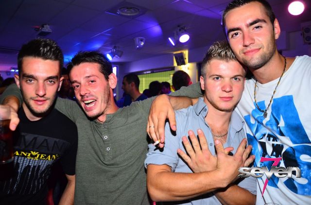 Cliquer pour voir l'image en taille réelle