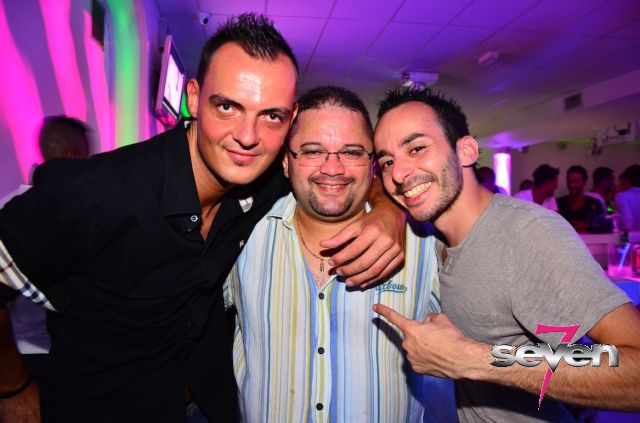 Cliquer pour voir l'image en taille réelle