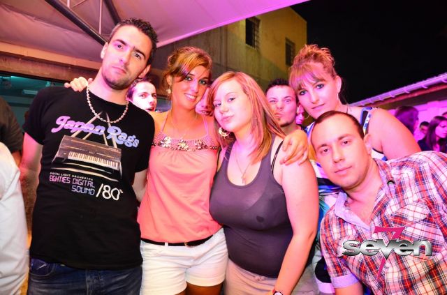 Cliquer pour voir l'image en taille réelle