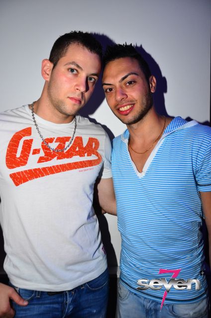 Cliquer pour voir l'image en taille réelle