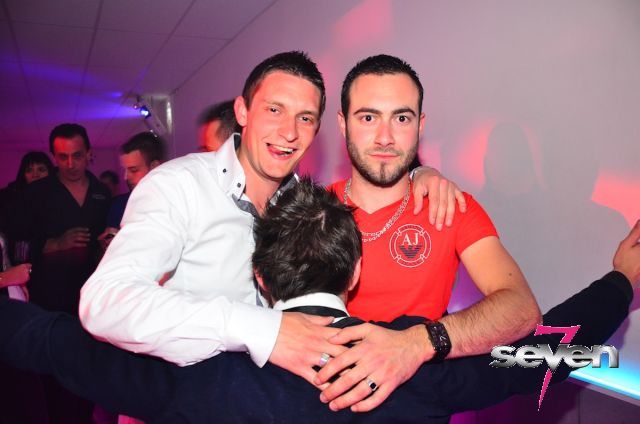 Cliquer pour voir l'image en taille réelle