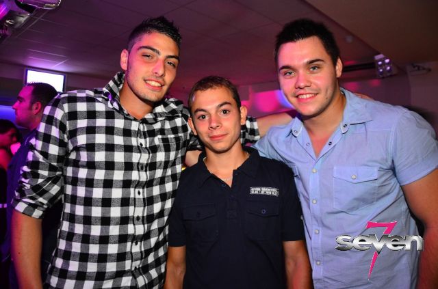 Cliquer pour voir l'image en taille réelle