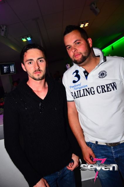 Cliquer pour voir l'image en taille réelle