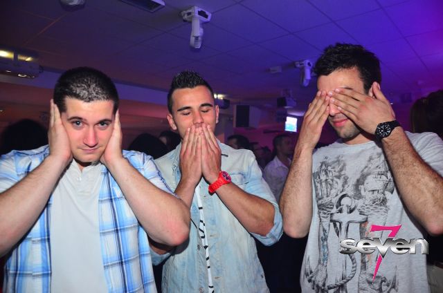 Cliquer pour voir l'image en taille réelle