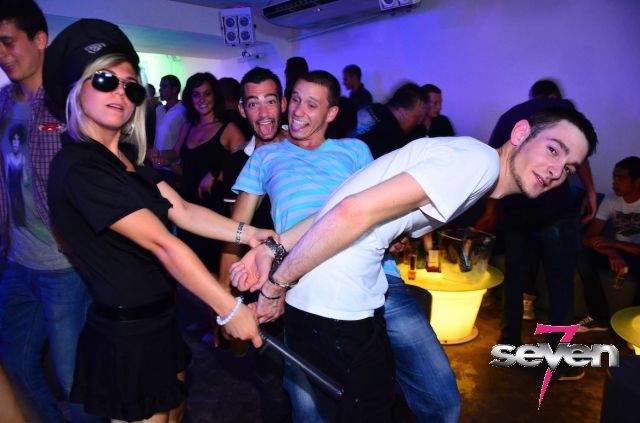 Cliquer pour voir l'image en taille réelle