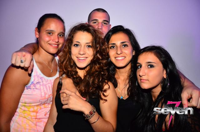 Cliquer pour voir l'image en taille réelle