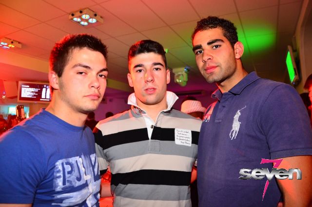 Cliquer pour voir l'image en taille réelle