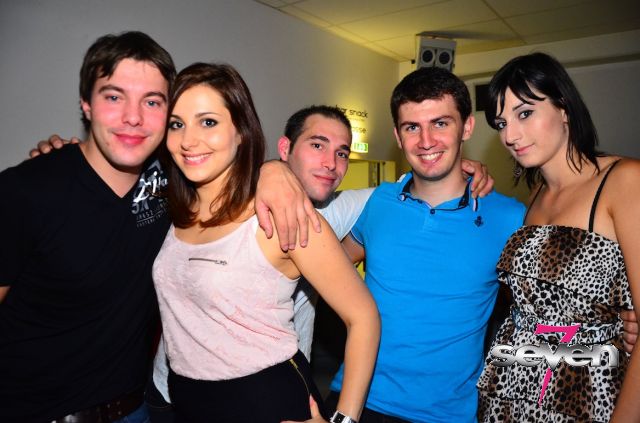 Cliquer pour voir l'image en taille réelle