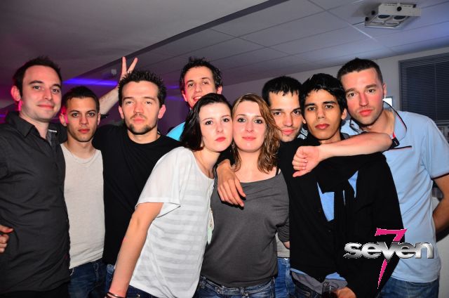 Cliquer pour voir l'image en taille réelle