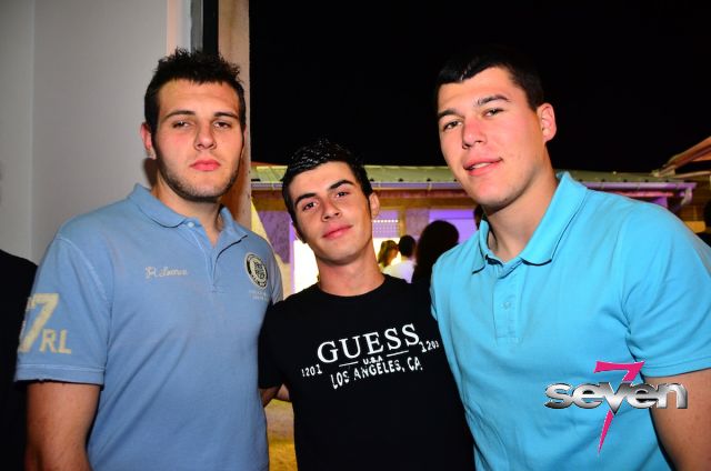 Cliquer pour voir l'image en taille réelle