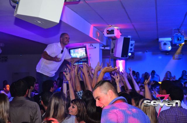 Cliquer pour voir l'image en taille réelle