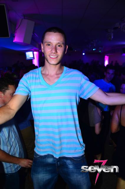 Cliquer pour voir l'image en taille réelle