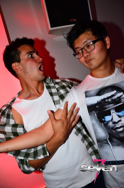 Cliquer pour voir l'image en taille réelle