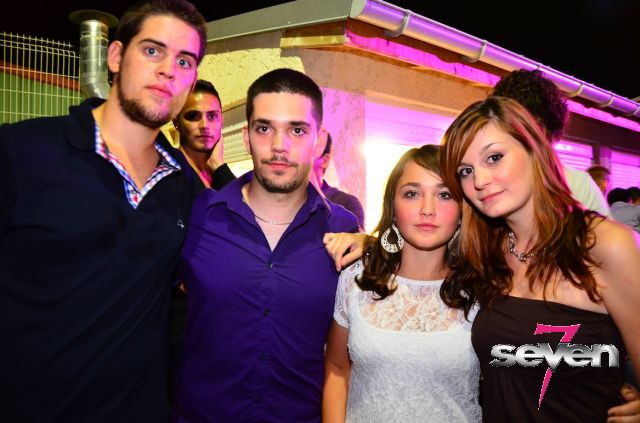 Cliquer pour voir l'image en taille réelle