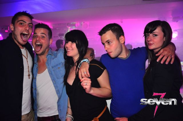 Cliquer pour voir l'image en taille réelle