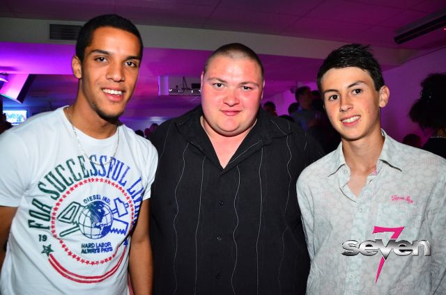 Cliquer pour voir l'image en taille réelle