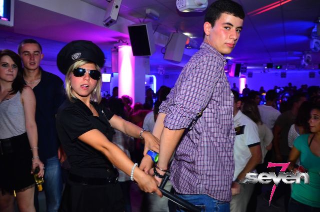 Cliquer pour voir l'image en taille réelle