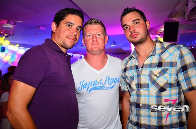 Cliquer pour voir l'image en taille réelle